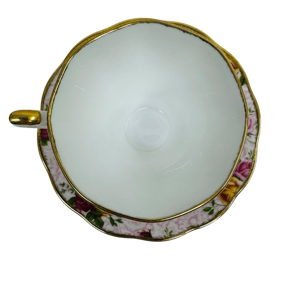 Royal Albert Old Country Roses Tea Cup & Saucer Soft Pink Lace - Picture 4 of 12